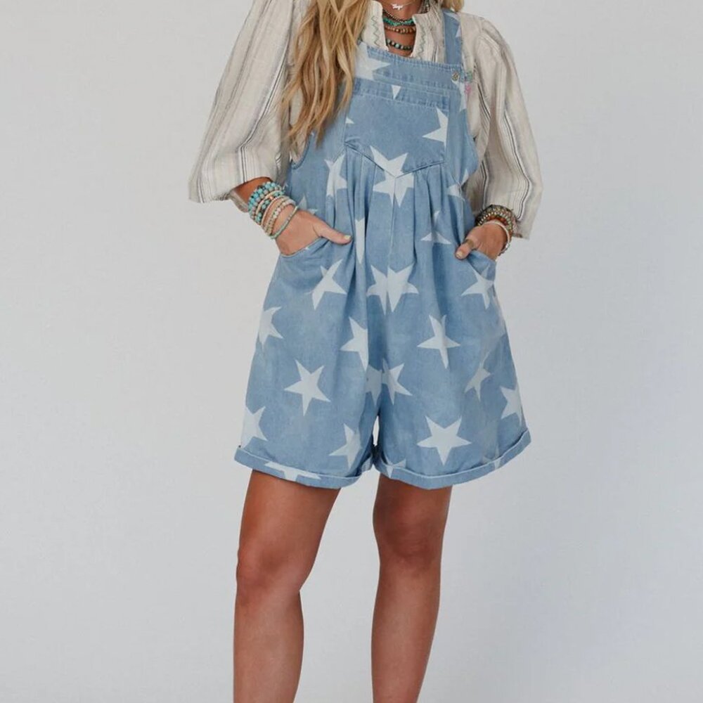 B244 Light Blue Star Printed Buttoned Straps Pocketed Denim Romper - Picture 5 of 14